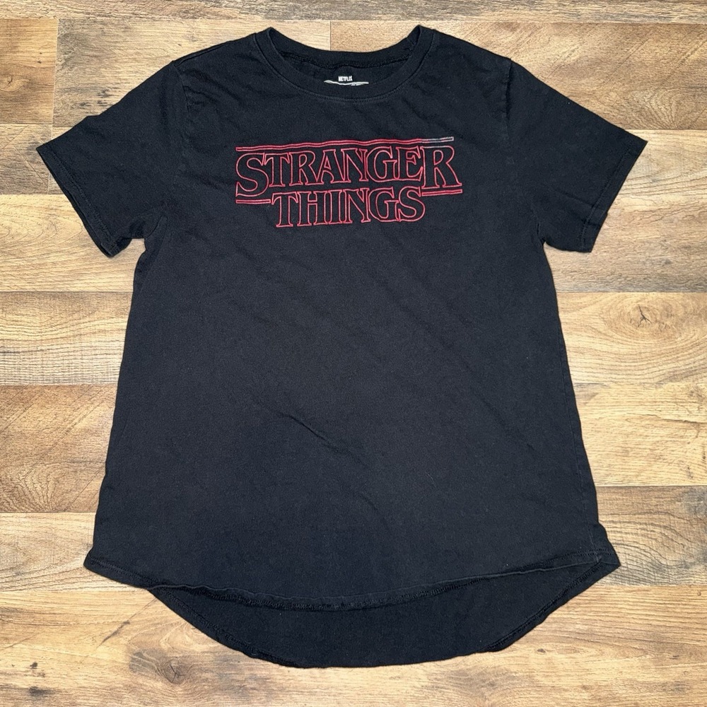 Stranger Things Netflix Youth XL Black T Shirt